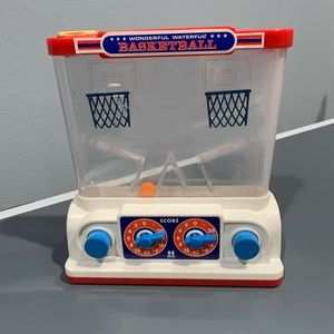Vintage Tomy Waterful Basketball